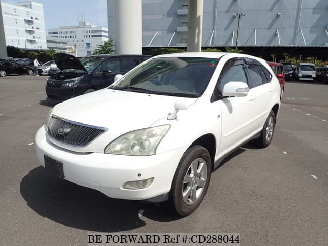 2005 Toyota Harrier — photo 1