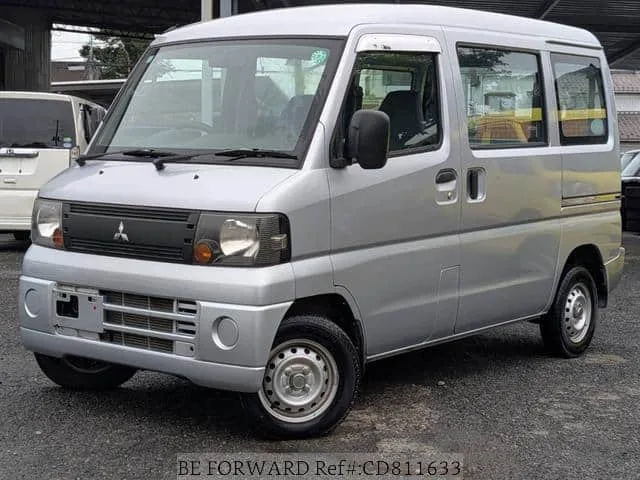 2010 Mitsubishi Minicab Van