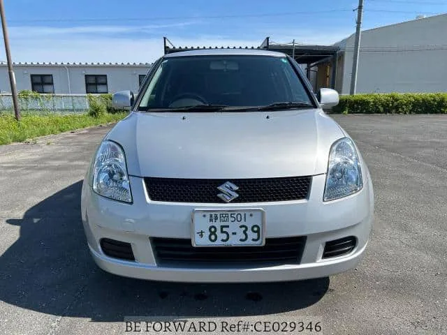 2005 Suzuki Swift — photo 1